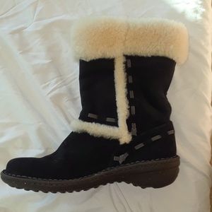 UGG Shoes - UGGS - Winter boots sold UGG Shoes - UGGS - Winter boots sold